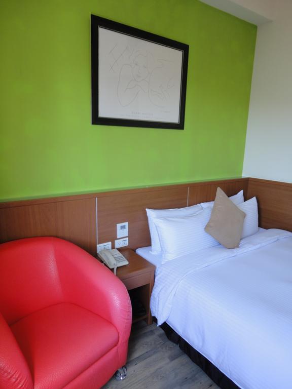 Royal Hotel Magong Room photo